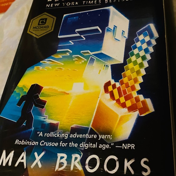 Minecraft 3 Books Brand New - Picture 5 of 5